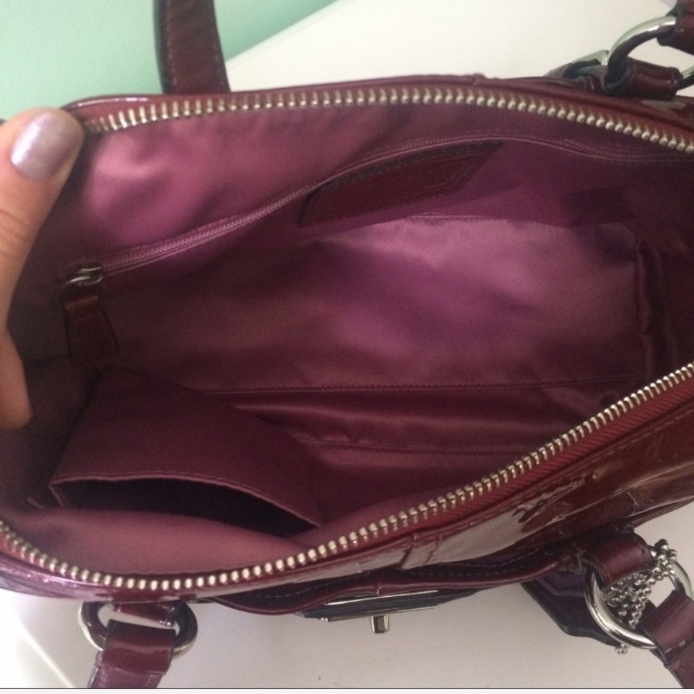 Coach Chelsea Patent Satchel - Picture 4 of 6